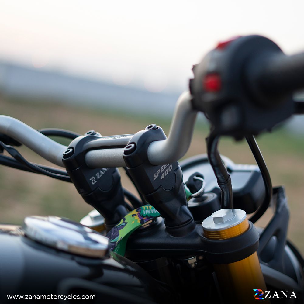ZANA-VERTICAL HANDLE RISER BLACK FOR TRIUMPH SPEED 400