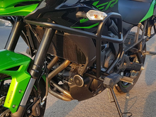 Load image into Gallery viewer, Zana Kawasaki Versys 650 Engine Guard with Sliders - Black