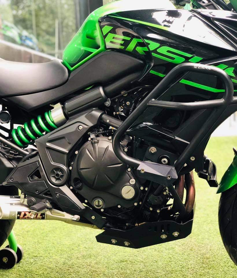 Zana Kawasaki Versys 650 Engine Guard with Sliders - Black