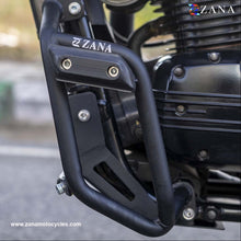 Load image into Gallery viewer, ZANA -YEZDI SCRAMBLER LEG GUARD WITH SLIDER (BLACK)