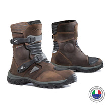Load image into Gallery viewer, Forma Adventure Low Boots Brown