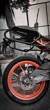 Load image into Gallery viewer, Zana Saddle Stay - KTM RC 390 Black